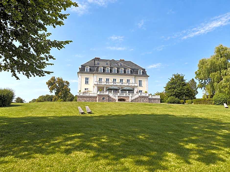 THERESET Schloss Groß Plasten