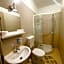 Easy Star Hotel
