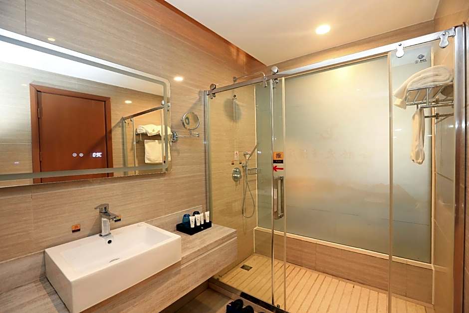 GreenTree Eastern Bengbu City Guzhen County Century Hotel