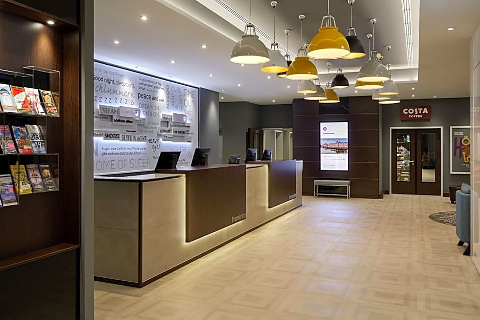 Premier Inn Hamburg City Centre