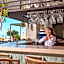 Universal Hotel Romantica