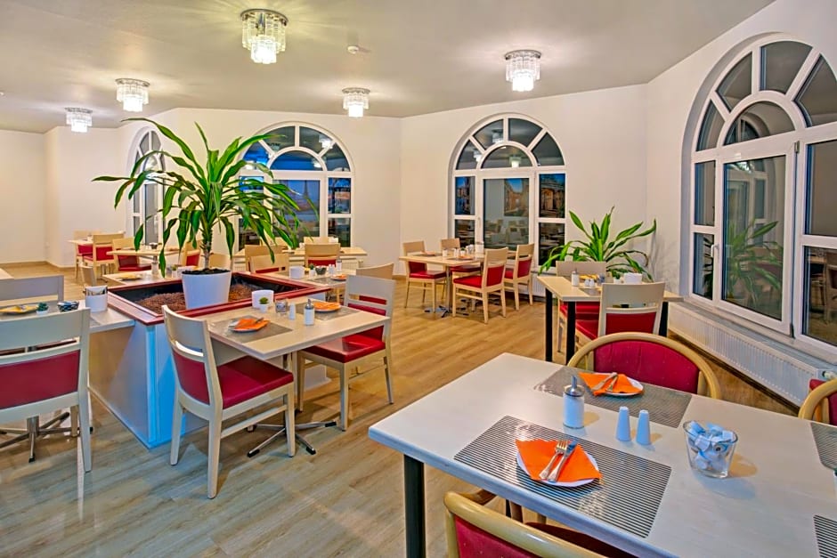 Hotel Ambassador