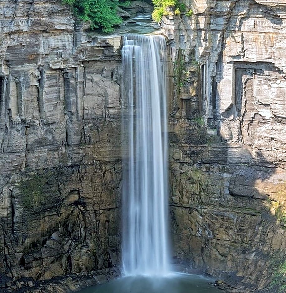 Inn at Taughannock Falls