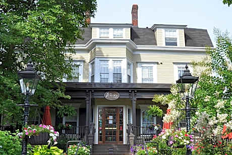 The Peacock Inn, an Ascend Collection Hotel