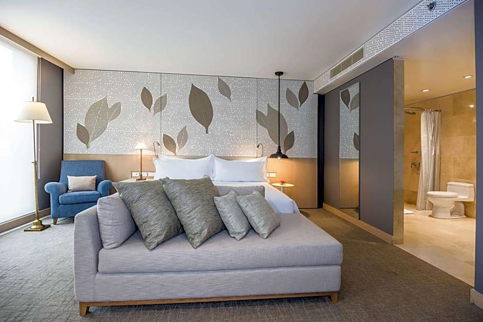 NH Collection Bogota Terra 100 Royal