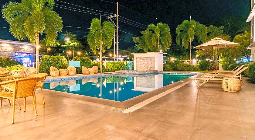 Microtel by Wyndham South Forbes near Nuvali