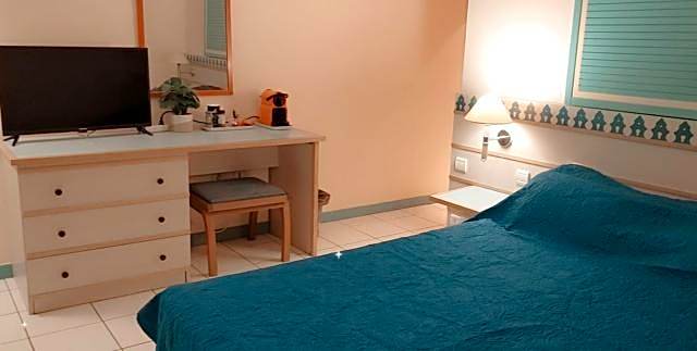 Studio dans Résidence Hotelière aux 3ilets Pointe du bout Résidence la Marina Carayou