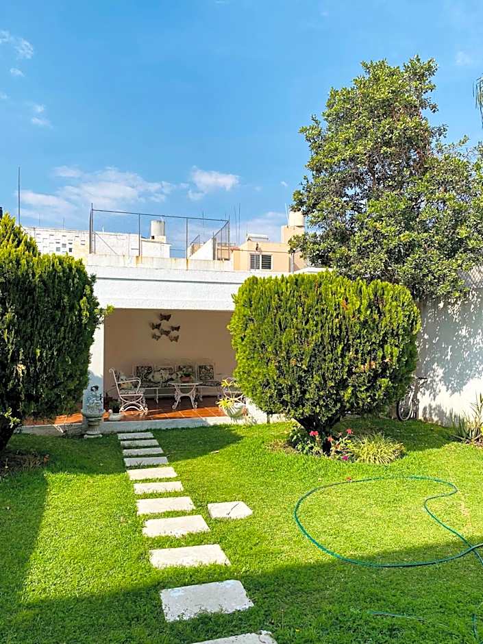 Hostal Guadalajara Cosmopolitan Providencia