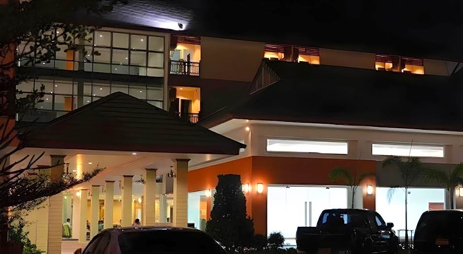 Amnauysuk Hotel