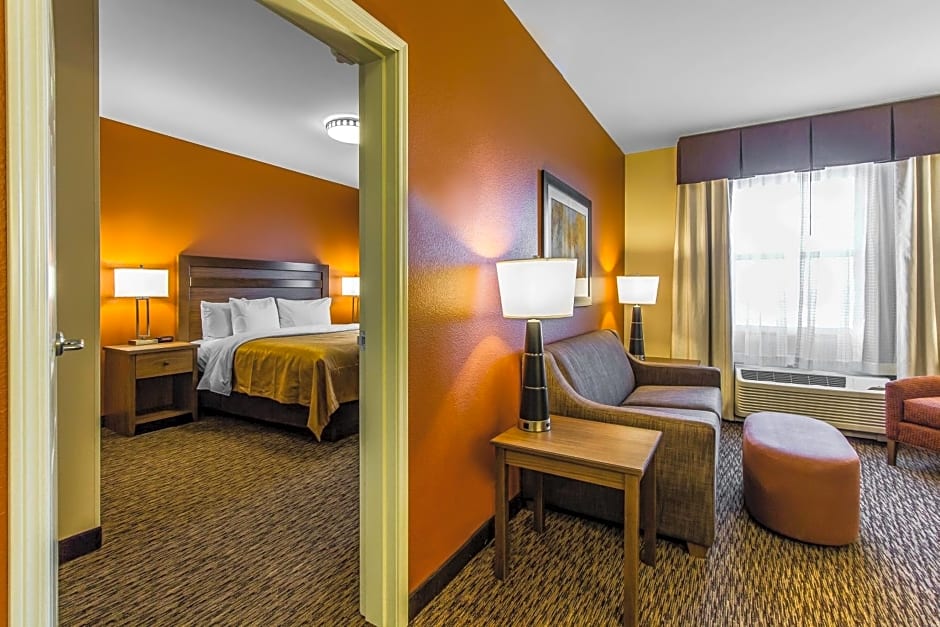 MainStay Suites Watford City - Event Center