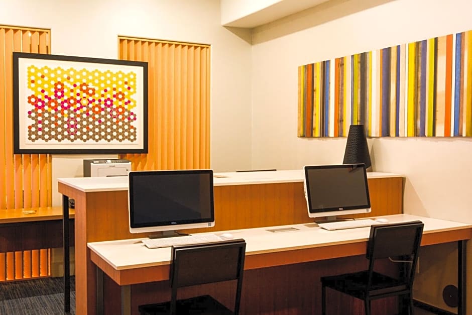 Holiday Inn Express Hotel & Suites New Boston, an IHG Hotel
