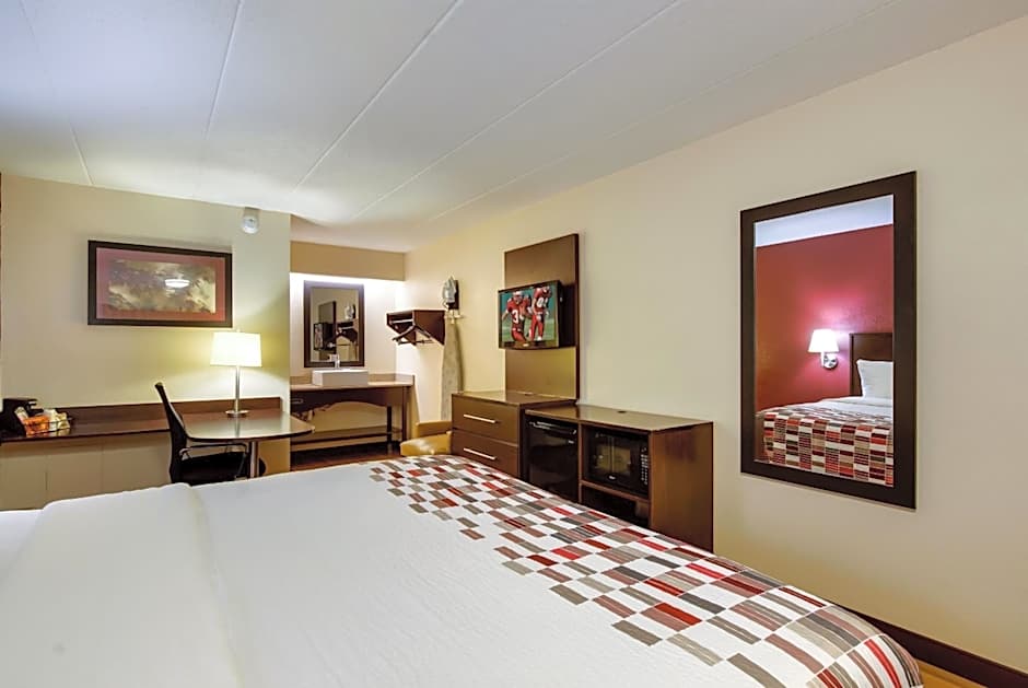 Red Roof Inn Grand Rapids Airport