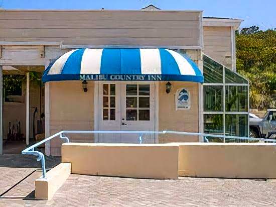 Malibu Country Inn