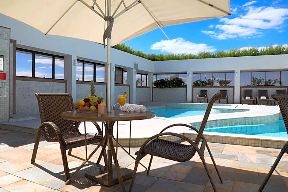 Golden Tulip Goiania Address