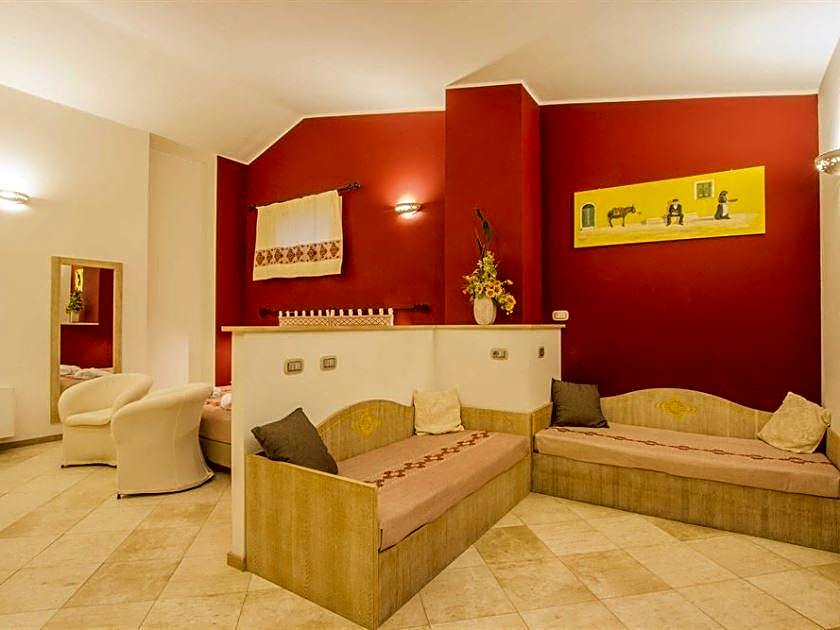 Suite — 5 fotoğraftan 1. fotoğraf