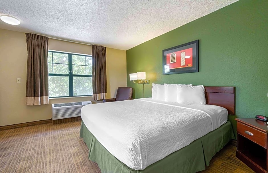 Extended Stay America Suites - Orlando - Maitland - 1760 Pembrook Dr.