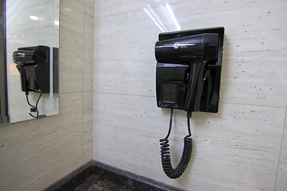 Qaser Al-Sultan Hotel Suites