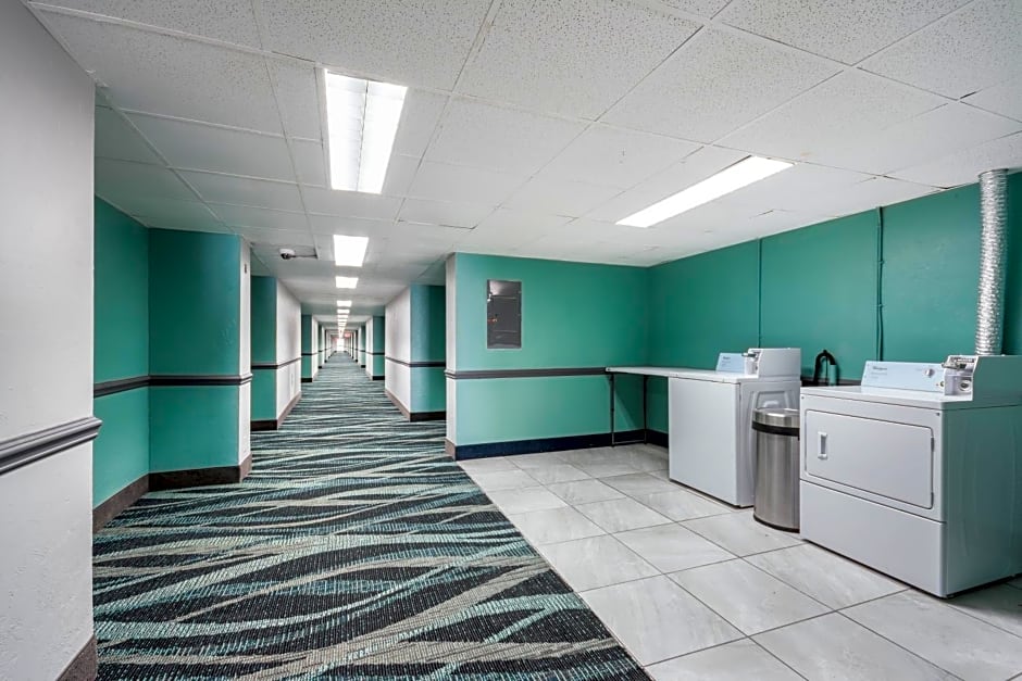 Days Inn by Wyndham Oklahoma City Bricktown