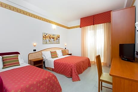 Economy Quadruple Room