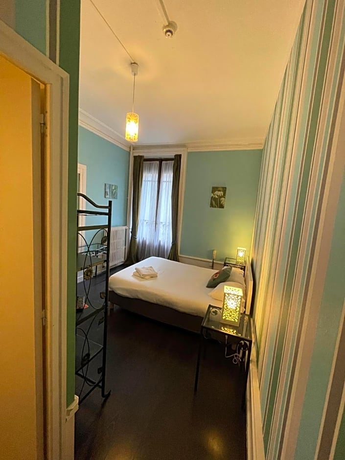Authentic by Balladins, Hôtel Le Carré d'Aix