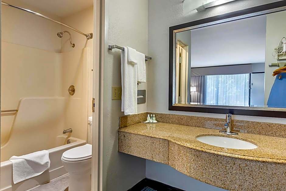 Quality Inn Mount Airy Mayberry
