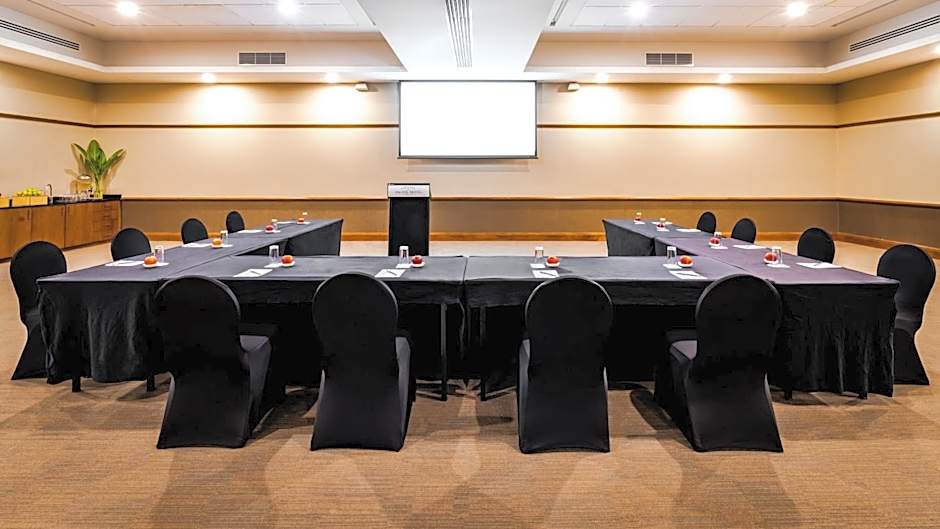 Grand Pacific Hotel By IHG