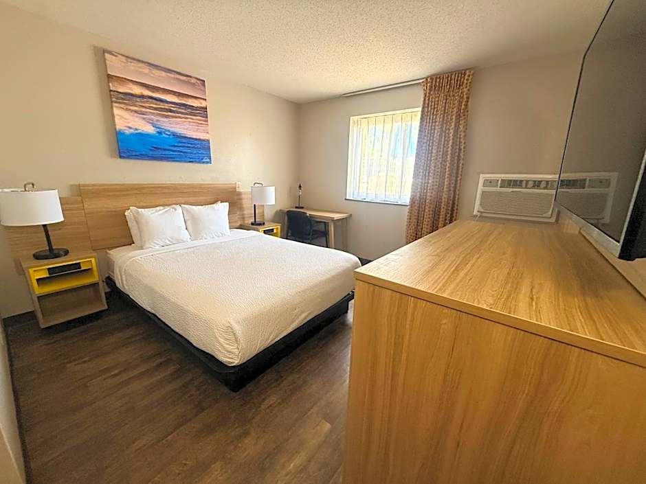 Days Inn by Wyndham Orange Park/Jacksonville