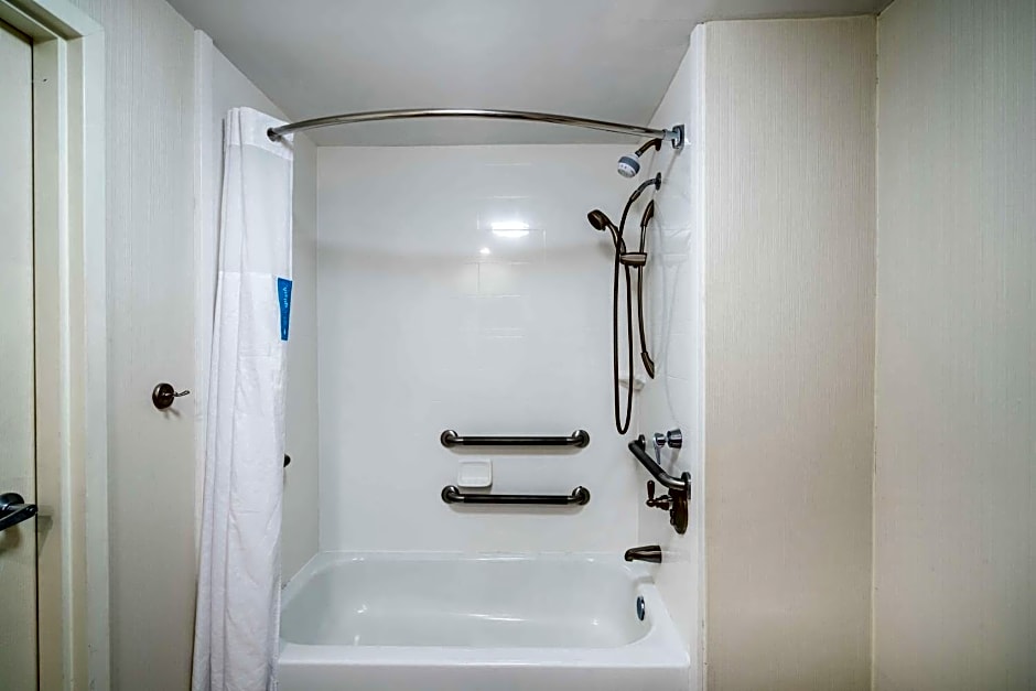 Hampton Inn & Suites Mooresville