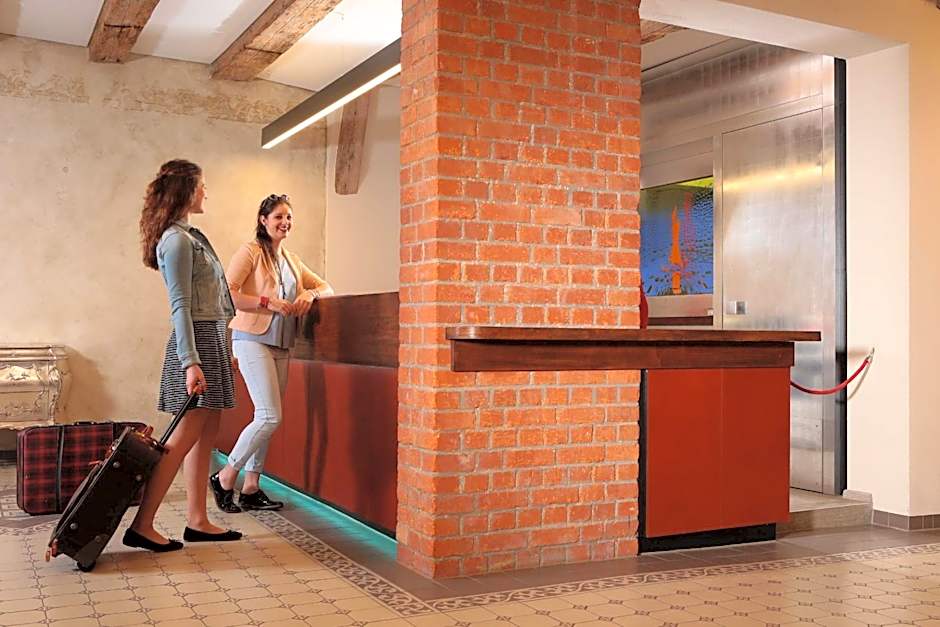 Hotel Münchner Hof und Blauer Turm