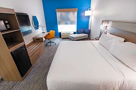 1 King Bed Standard