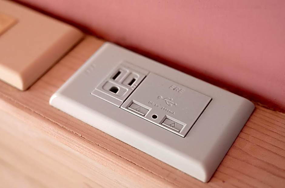 Dancing Butterfly Inn Family sliding BnB