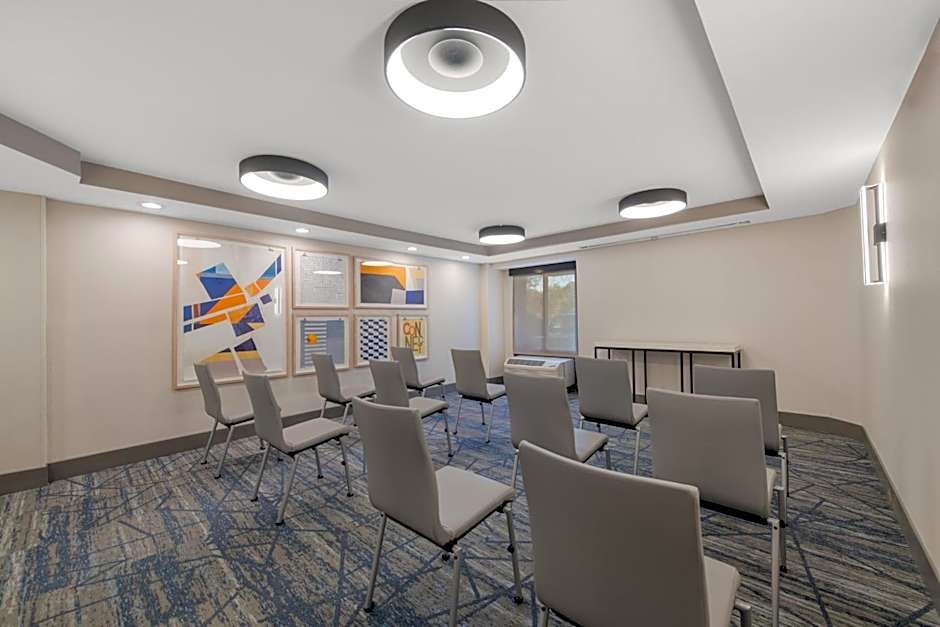 Holiday Inn Express Hotels- Hampton By IHG