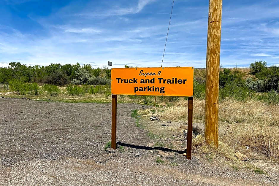 Super 8 by Wyndham Santa Rosa