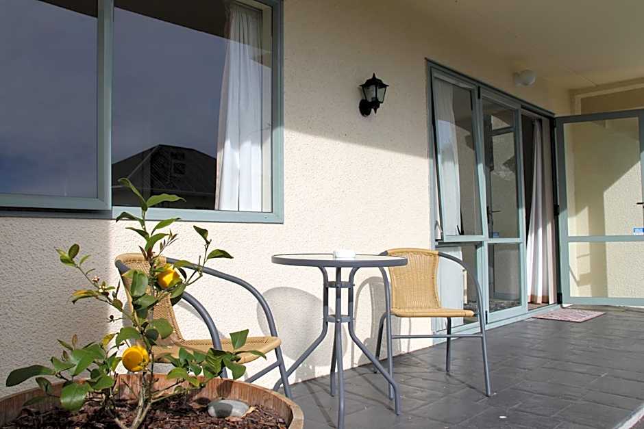 Alcala Motor Lodge