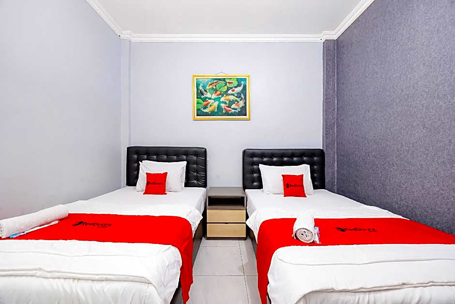 RedDoorz near Jalan Adi Sucipto Solo