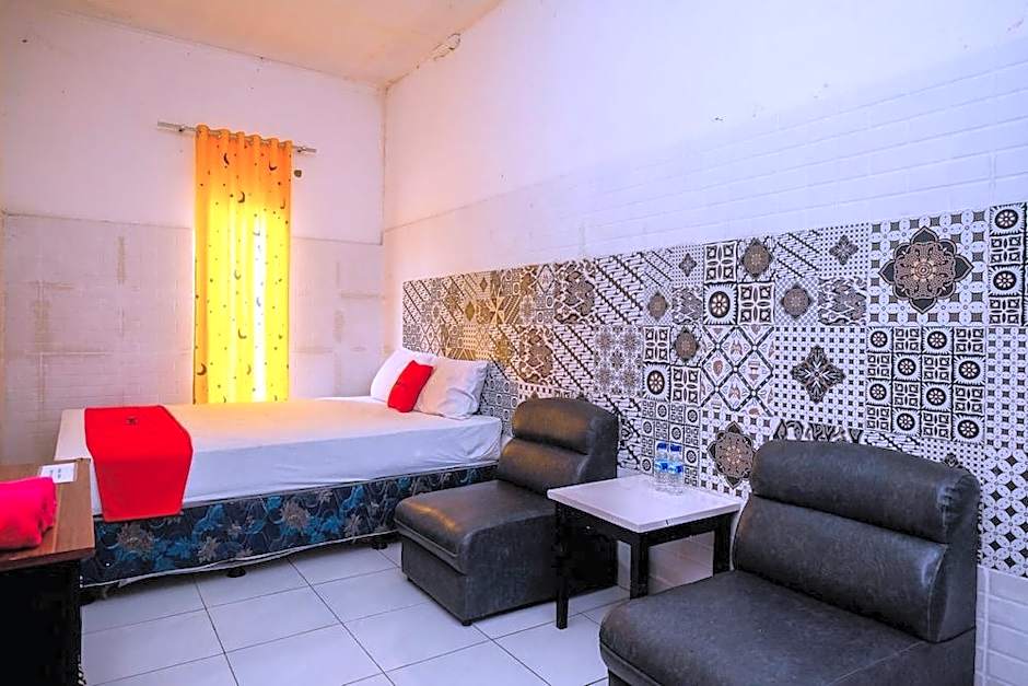 RedDoorz Syariah @ Colomadu 2