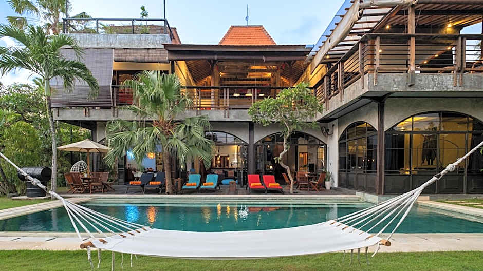 NicoNico Mansion by Villa Finder