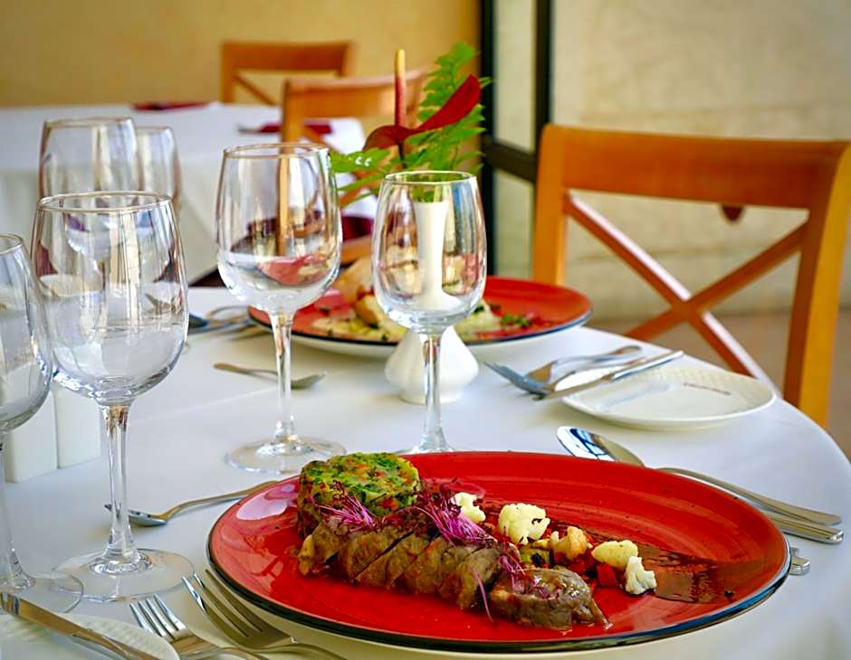 Grand Muthu Golf Plaza Hotel & Spa