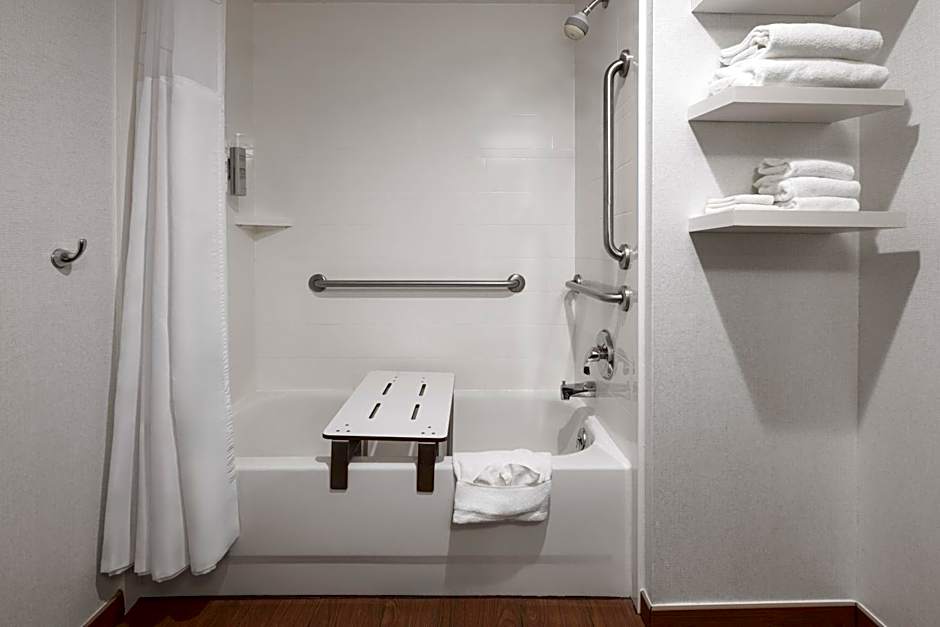 Hampton Inn Frostburg