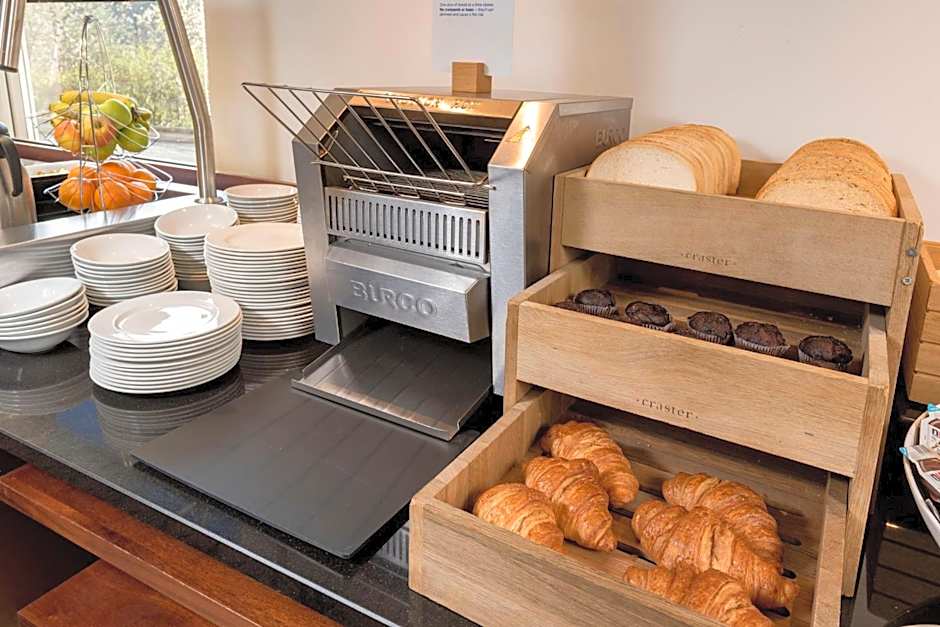 Holiday Inn Express Birmingham Star City By IHG