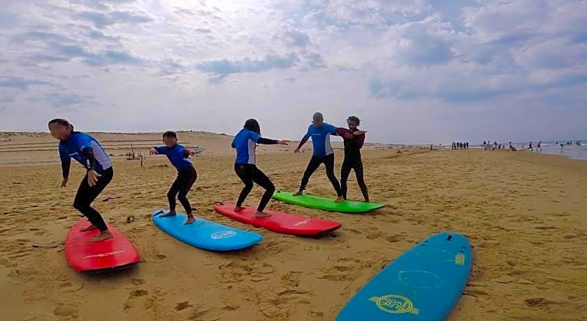 Hoya Surf Camp