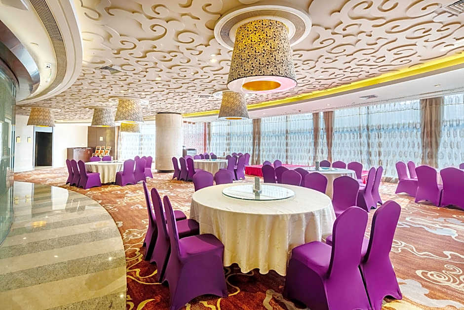 Cenbest Jinling Grand Hotel