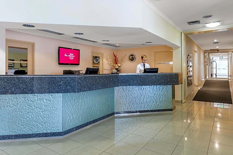 Best Western Plus Garden City Hotel Canberra