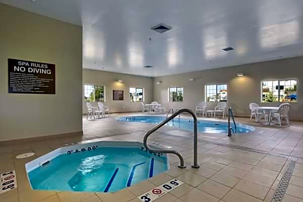 Microtel Inn & Suites By Wyndham Dickinson