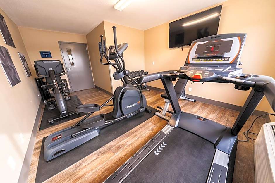 Cobblestone Inn & Suites - Trenton