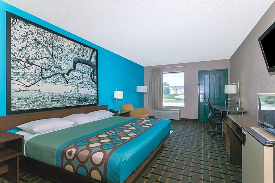 Super 8 by Wyndham Brunswick South/I-95