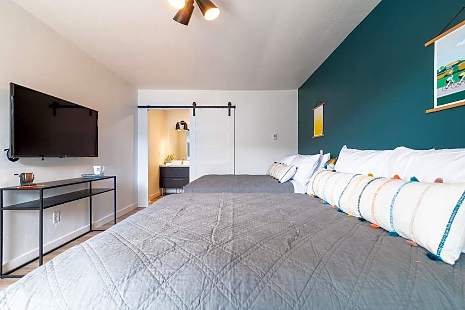 Spoke and Vine Motel