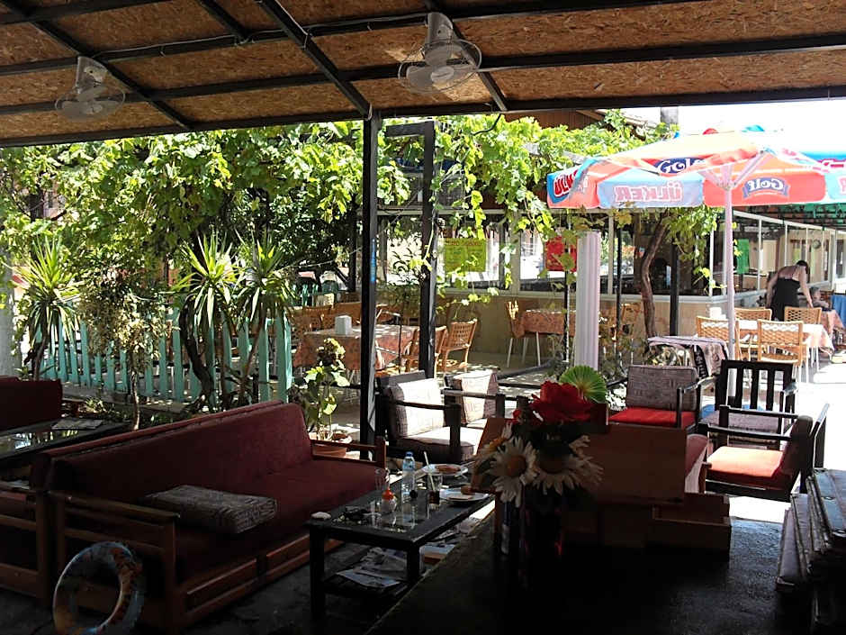 Villa Ozalp Apartments