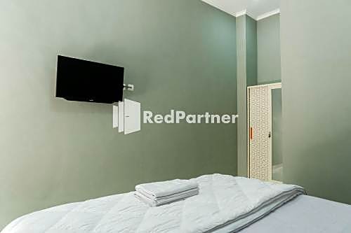Athena House Syariah Near The Park Mall Solo Baru Mitra RedDoorz