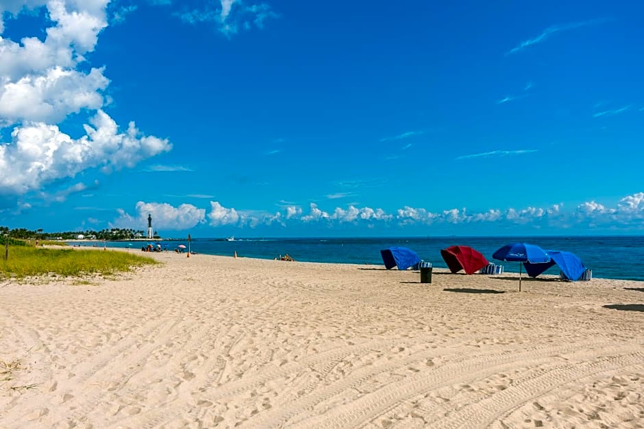 La Costa Beach Club by Capital Vacations